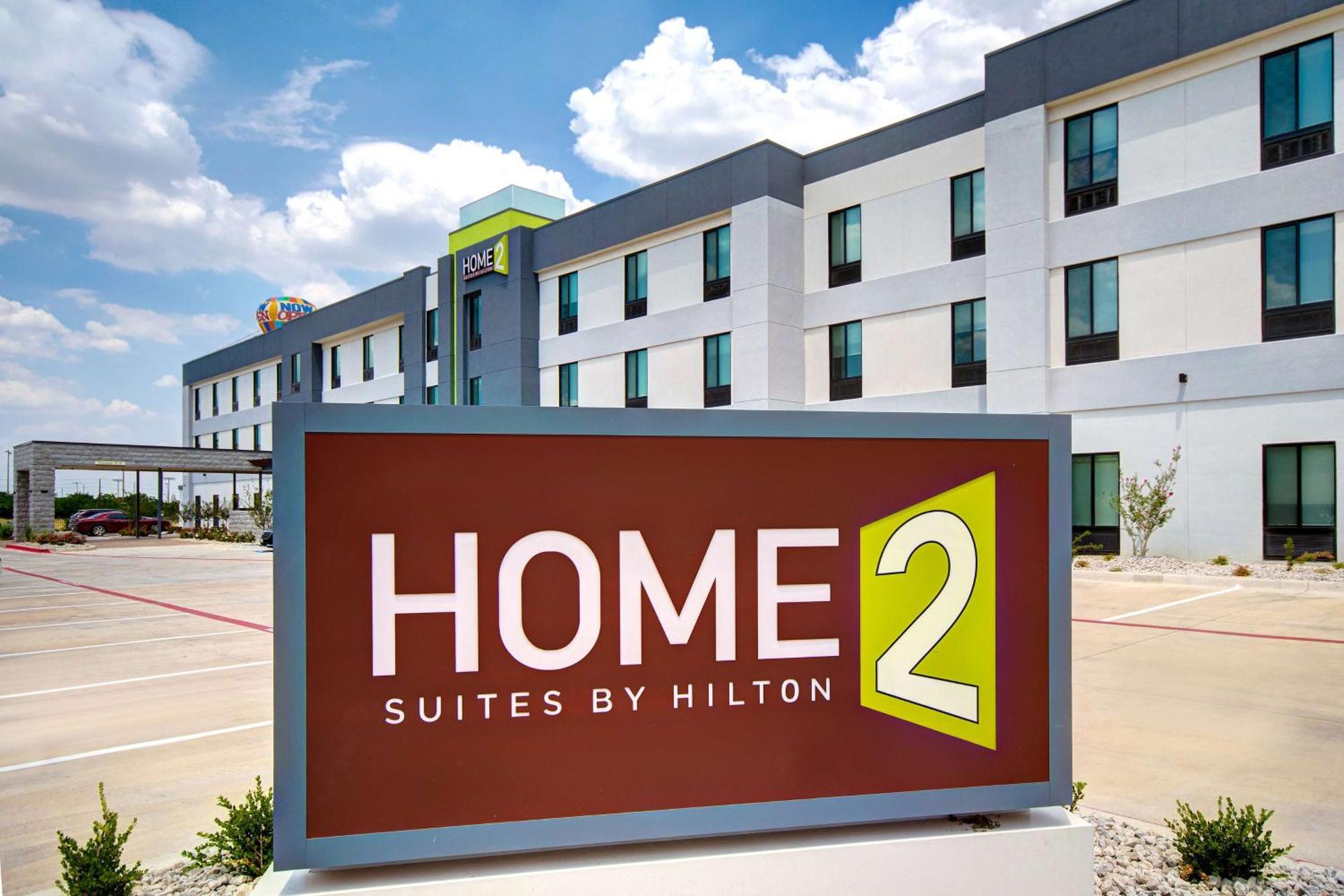 Home2 Suites By Hilton Burleson Exterior photo